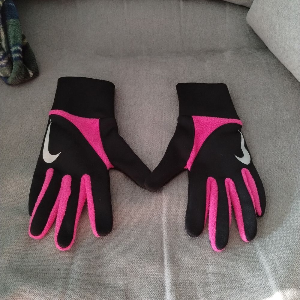 Nike Women's Storm Fit 2.0 Running Gloves Pink